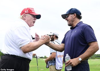 Phil Mickelson suze u Gavin Newsom zbog tužbe protiv Donalda Trumpa