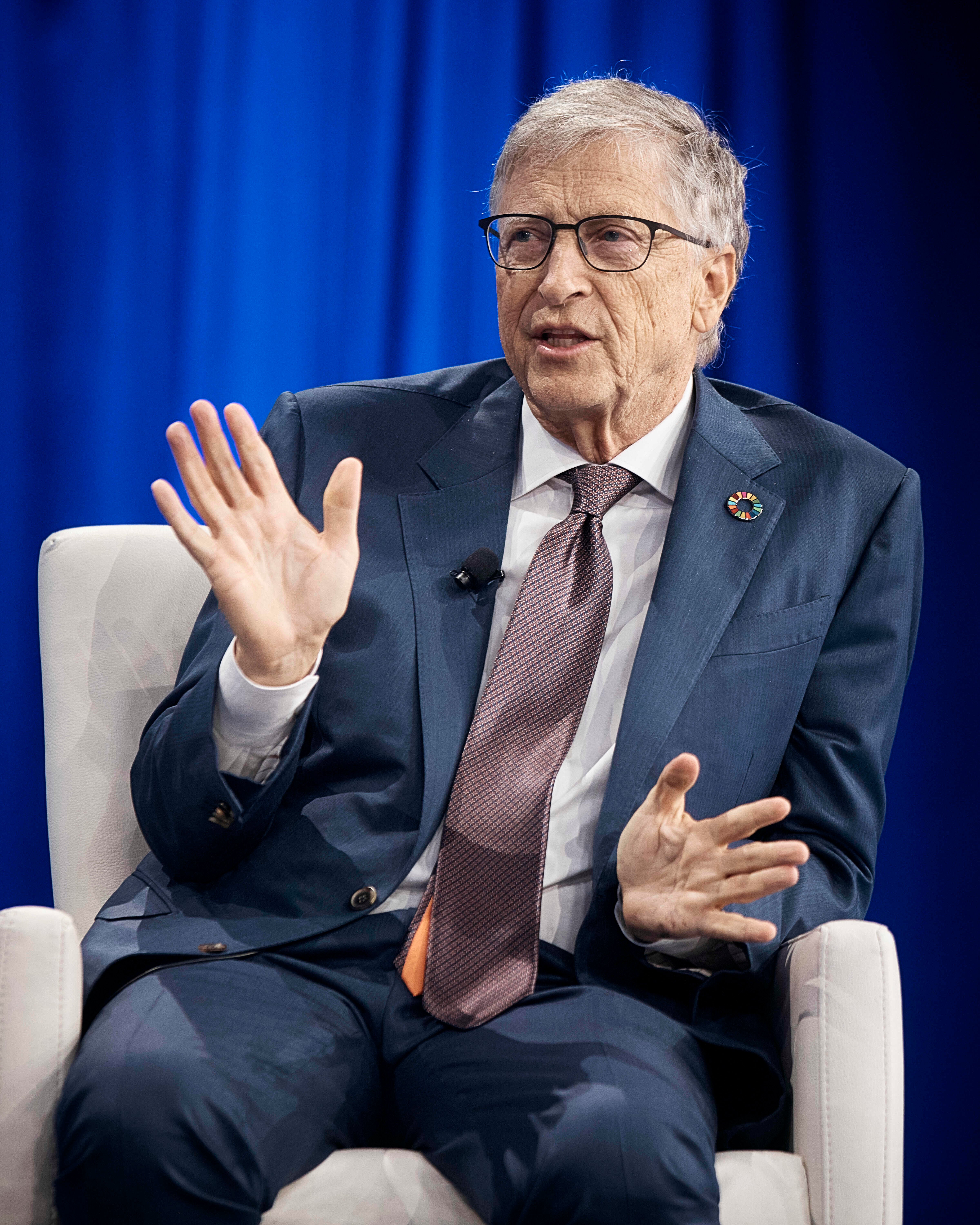 Bill Gates govori tijekom Clinton Global inicijative u New Yorku 2024. godine