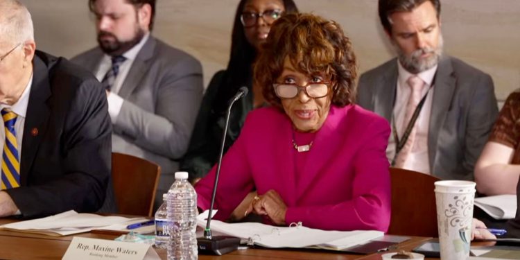 Planirano saslušanje kriptovaluta u američkoj kući srušena od strane demokrata pobuna