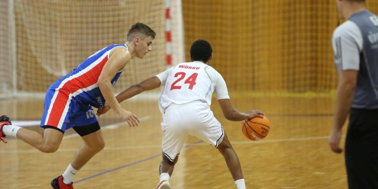 Pogodio je 10 od 11 iz igre. Ukupno pet dvoznamenkastih u napadu Dubrovnika, koji prati finalnu seriju za prvaka Prve lige