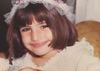 Pogodite tko! Zvjezdana zvijezda Home and Away dijeli simpatičnu fotografiju s povratnim udarcem dok slavi 48. rođendan