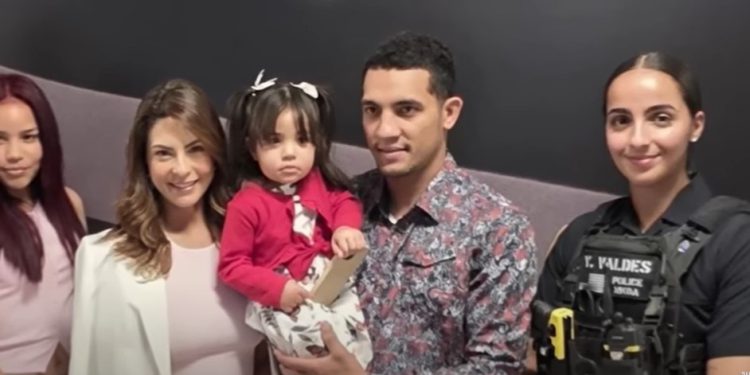 Policajci spasili djevojčicu iz bazena: ‘Pritiskala sam njezina mala prsa i molila’