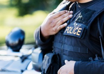 Policija reagira na pucnjavu u SAD Mall – RT World News