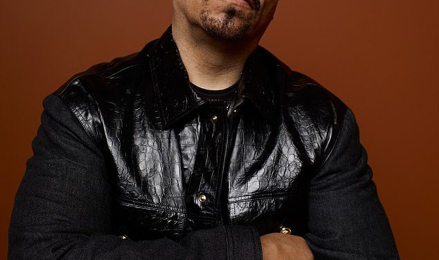 Pomoćni trenutak reper Ice-T Mocks Australian TV voditelj Waleed Aly zbog toga što je bio “stvarni kvadrat” zbog izbora pitanja tijekom intervjua uživo