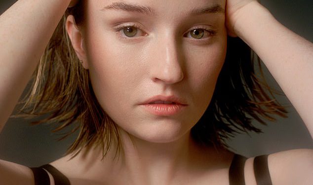 Posljednja od nas zvijezda Kaitlyn Dever otkriva srčano kretanje iza svojih uvodnih linija u hit showu dok otkriva kako joj je Andrew Garfield pomogao da prevlada smrt majke