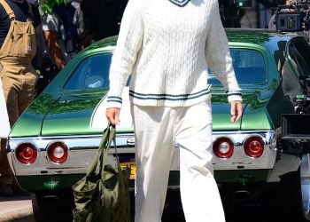 Povratak u njujorški utor! Travis Kelce izgleda u fotografiji u blizini stana Taylor Swift