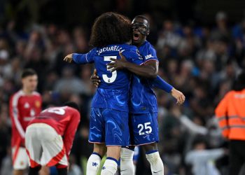 Premier liga, Chelsea-Manchester United 1-0 E Aston Villa-Tottenham 2-0