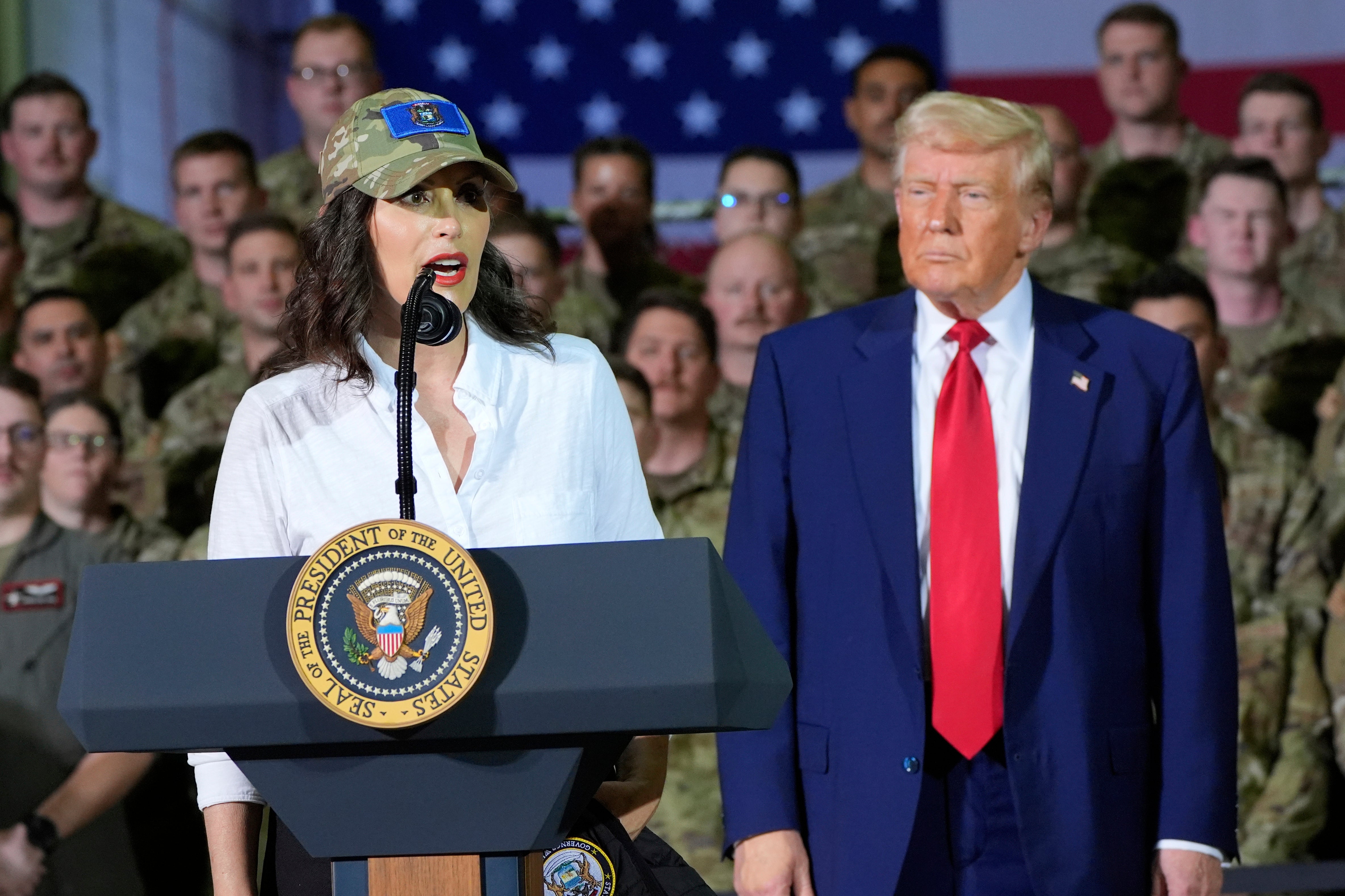 Predsjednik Donald Trump kaže da razmišlja o pomilovanju grupe koja je planirala otmicu vlade Michigana Gretchen Whitmer.