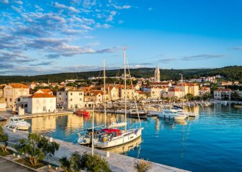 Pretežno sunčano uz naoblačenje koje slijedi poslijepodne i navečer