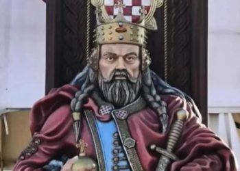 Prvi hrvatski kralj od epoksi-smole