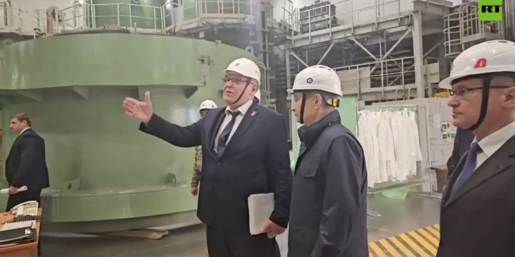 Putin posjećuje regiju Kursk po prvi put od potpunog oslobađanja ukrajinskih snaga – Kremlj – RT Rusija i bivši Sovjetski Savez