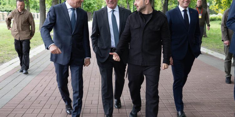 Putin ‘pozvao je’ Starmer, Trump i europski čelnici da se slože s prekidom vatre – ili se suoče s ‘masovnim’ sankcijama