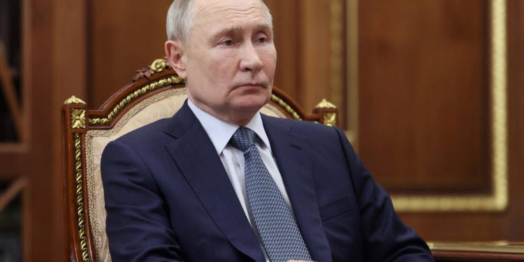 Putin tvrdi da se ‘nada da se nuklearno oružje neće trebati’ u Ukrajini