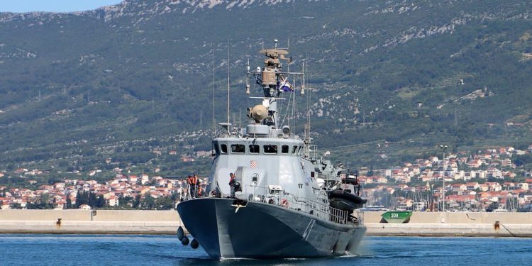 Raketna topovnjača RTOP-41 “Vukovar” vratila se iz NATO operacije: “Patrolirali su središnjim Mediteranom!”