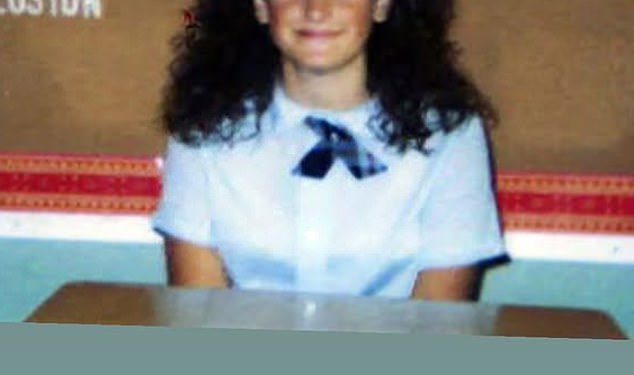 Reality TV zvijezda koja je postala slava na Bravu nije prepoznatljiva u fotografiji koja se baca … Možete li pogoditi tko je ona?