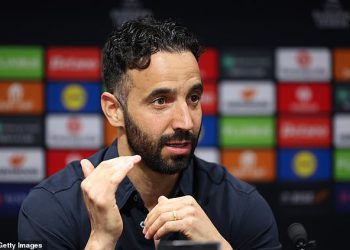 Ruben Amorim inzistira na tome da Man United zaslužuje da bude viši od 16. – ali šef Red Devils priznaje da će ga tvrditi da će ga ostaviti da izgleda “ludog momka”