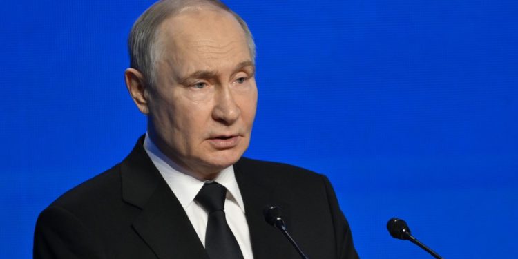 Rusija koja stoji sama protiv Zapada – Putin – RT Rusija i bivši Sovjetski Savez