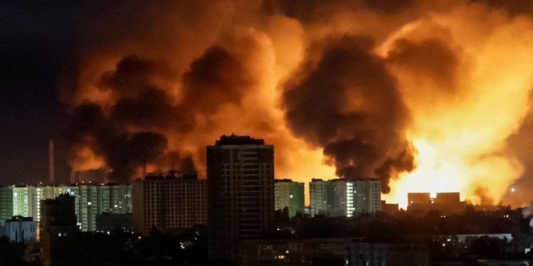 Ruske snage ubijaju 12 u masovnoj ukrajinskoj droni i raketnoj baraži