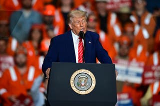 Trump govori u američkoj biljci s čeličnim mon dolinom-irvin