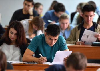 STUDENTI IZ HNŽ OGORČENI ‘Stipendije za socijalno ugrožene i one s najboljim prosjekom još nam nisu isplaćene’