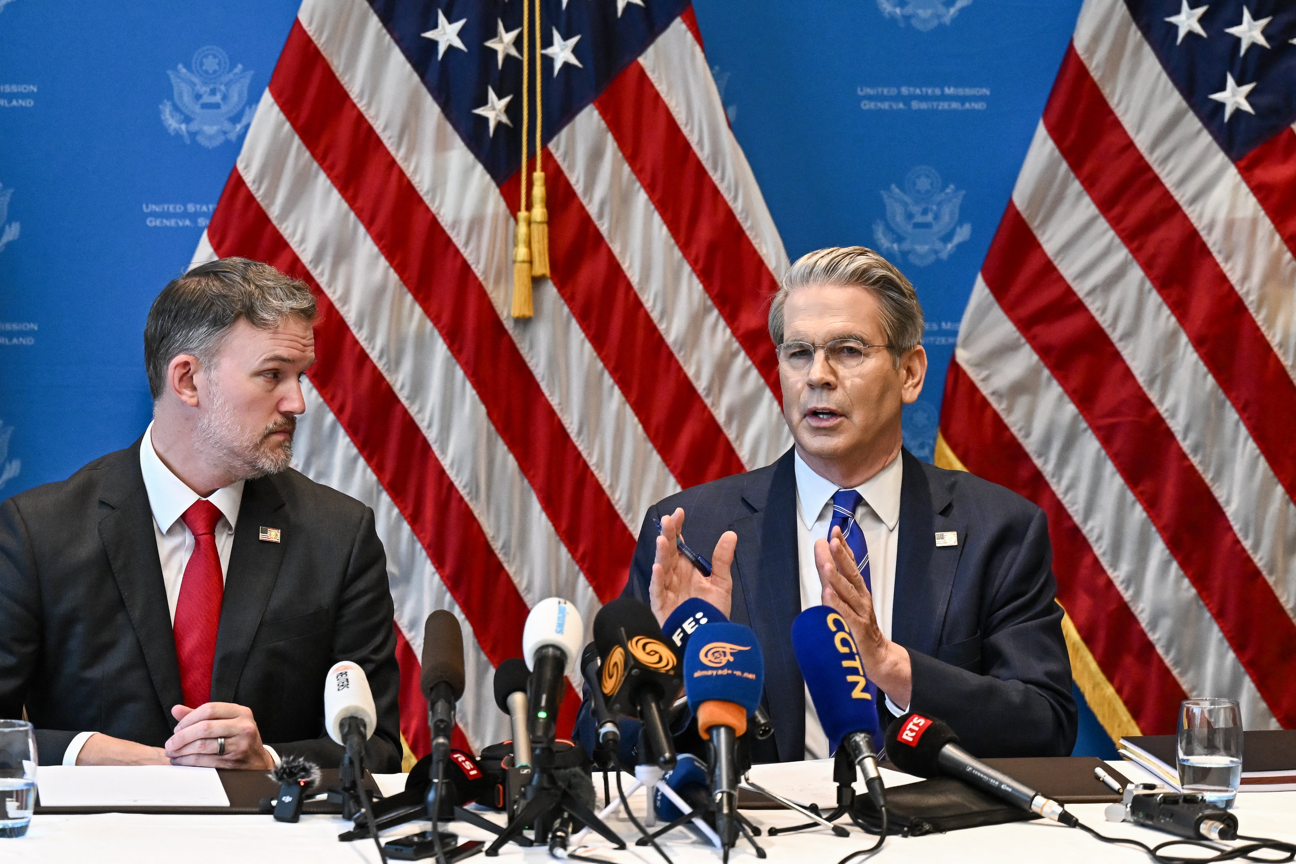 Američki ministar riznice Scott Bessent, Right i američki trgovinski predstavnik Jamieson Greer