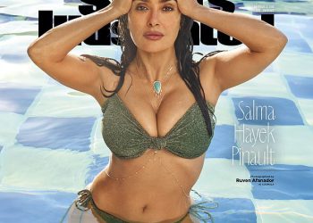 Salma Hayek šokovi na naslovnici Sports Illustrated SwimSits izdanje na 58