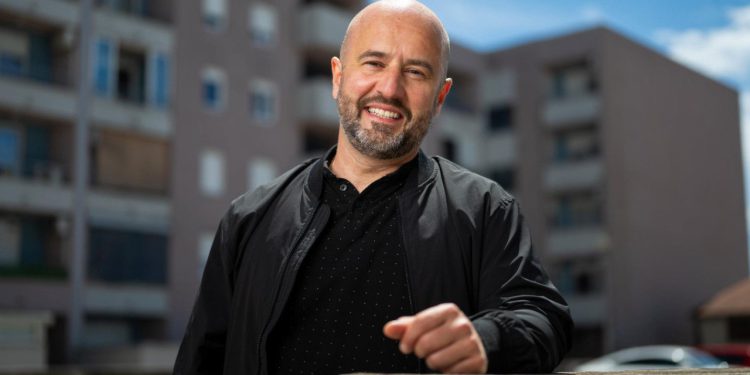 Saša Brkljača dobio je odličje za svoj rad u Psihijatrijskoj bolnici: ‘I nakon 25 godina, jednako volim ovaj posao’