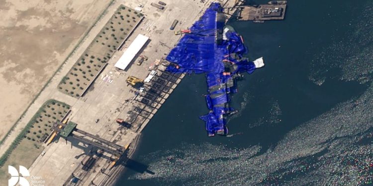 Satelitske snimke otkrile kako je sjevernokorejski razarač prevrnut prilikom porinuća