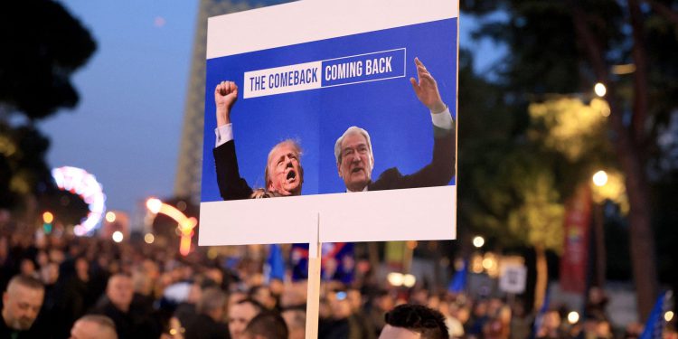 Savjetnici za bivše Trump kampanje Back Berisha na albanskim izborima protiv premijera Rama