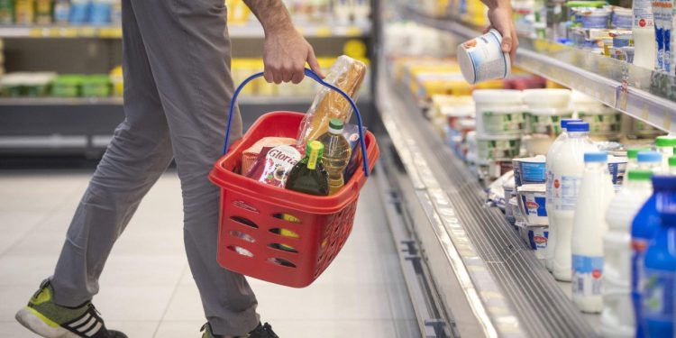 Slobodna Dalmacija – Donosimo popis trgovina koje su otvorene ovu nedjelju u Splitu. Šoping centri ne rade, ali radi veliki trgovački lanac