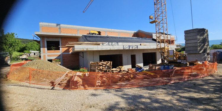 Slobodna Dalmacija – Grad Sinj: Nismo mi krivi jer kasni otvaranje vrtića, došlo je do nepredviđenih okolnosti