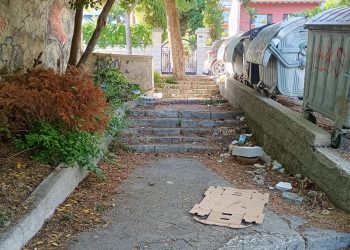 Slobodna Dalmacija – Pogledajte što smo snimili na poznatoj lokaciji u splitskom kvartu: ‘Ovako je cijelu godinu i grozno smrdi!’