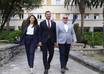 Slobodna Dalmacija – Šutino zadnje obraćanje biračima prije izbora: ‘Nećemo etiketirati ljude, bit ću gradonačelnik svih građana…’