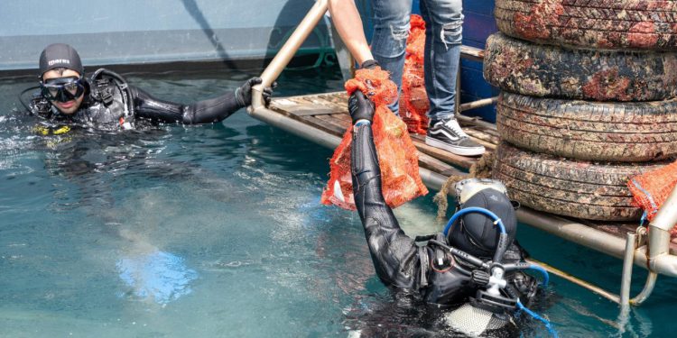 Slobodna Dalmacija – U velikoj akciji čišćenja plaže i luke Krilo prikupljeno preko tri tone otpada; u svemu je pomoga važna inovacija