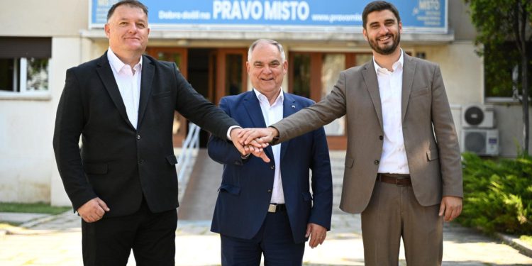 Slobodna Dalmacija – Župan Boban: Pomažemo mladim obiteljima, poduzetnicima, sufinaciramo solare, gradimo kuće… To ćemo radit i dalje!