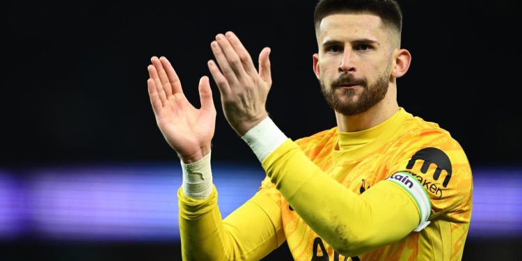 Slušajte u kutiji. Dva Talijana u napadu Europe. Suđenje Aleksandar-Arnoldu