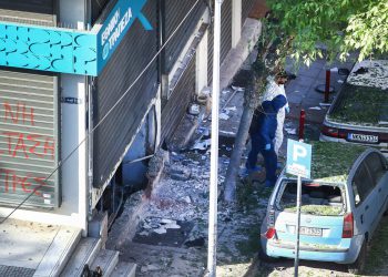 Soluna: Žena umire u Grčkoj kad bomba eksplodira u rukama