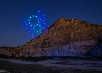 Splitska tvrtka testirala svjetlosni show s dronovima. Pogledajte nevjerojatne prizore