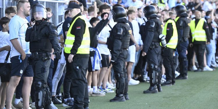 Sportske novosti – Apel Rijeke uoči finala Kupa: ‘Molimo sve navijače da se suzdrže od utrčavanja na travnjak’