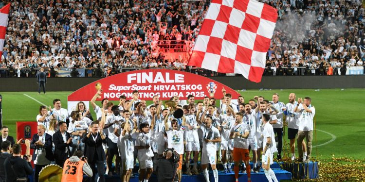 Sportske novosti – Bio je ‘izrauban’ i načet, a opet među najboljima u finalu! A bez Slovenca nema ni šampionske Rijeke