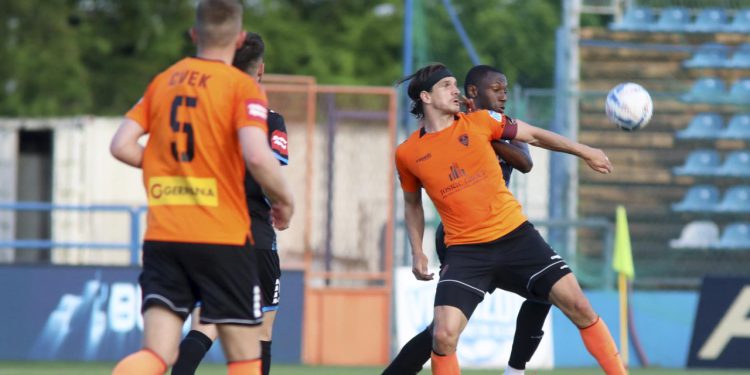 Sportske novosti – Bivši čelnik Šibenika bez dlake na jeziku: ‘Puno se ljudi zaposlilo u klubu, a takav dug treneru… ‘Ko je tu lud?!’