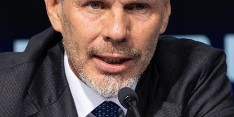 Sportske novosti – Bobanov govor oduševio ljude u Dinamu: Želi hrvatsku varijantu Atalante, Španjolca za šefa škole, manju plaću Bruni…