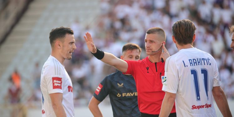 Sportske novosti – Detaljna analiza kako je sudac Erceg odradio posao na vrućem poljudskom derbiju. Oglasio se i Bruno Marić
