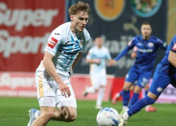 Sportske novosti – Gdje gledati Slaven i Rijeku u borbi za Rabuzinovo sunce? Samo u Hrvatskoj i BiH igra se na dvije utakmice