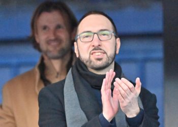 Sportske novosti – Gradonačelnik Tomašević dobio ‘nemoguć izbor’ pa prekrižio