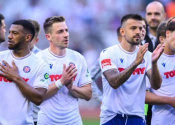 Sportske novosti – Hajduk istovremeno potvrdio rastanak s čak tri igrača! Jedan dobio posebnu zahvalu: ‘Hvala na svakoj minuti….’