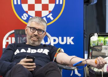 Sportske novosti – Jako teški dani i velika čistka u Hajduku: Odlaze Talijani, predsjednik…, čak i osebujni team-manager?