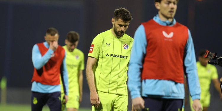 Sportske novosti – Je li borba za naslov gotova? S ‘kiksom’ Dinama može biti sretan i Hajduk, a evo što kažu kladionice