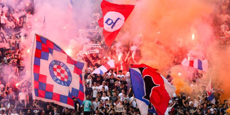 Sportske novosti – Jesu li kladionice pogriješile? Evo kome bi trebao pripasti derbi na Poljudu i tko će biti prvi u nedjelju navečer