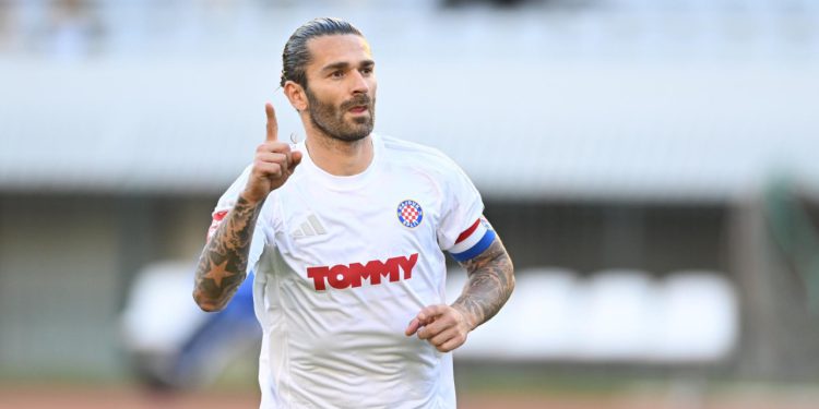 Sportske novosti – Livajina panenka za vječnost: Hajdukov ‘ćaća’ dvije ikone kluba i postao najbolji ikada